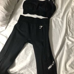 Gym shark seedless top sports bra and legging set